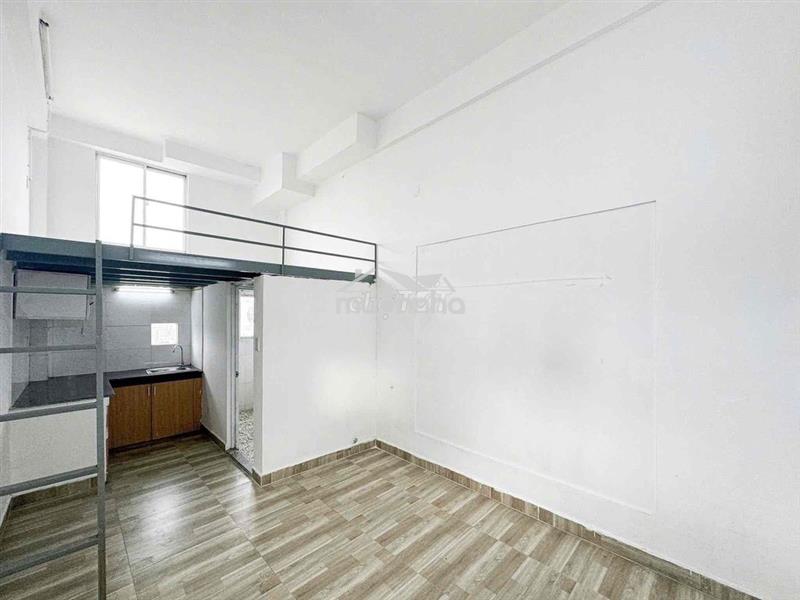 Thuê Phòng Trống Hay Phòng Full Nội Thất: Lựa Chọn Tiết Kiệm Hàng Chục Triệu?